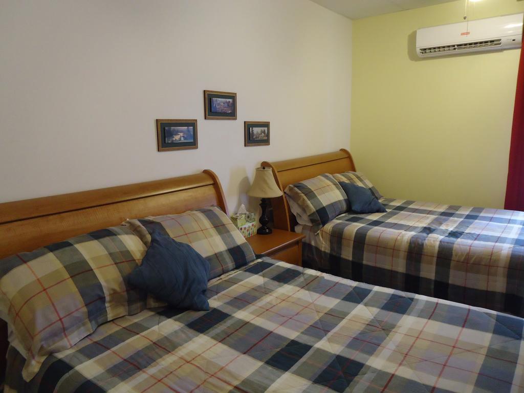 Auberge Familiale La Véranda Trois-Rivières Habitación foto
